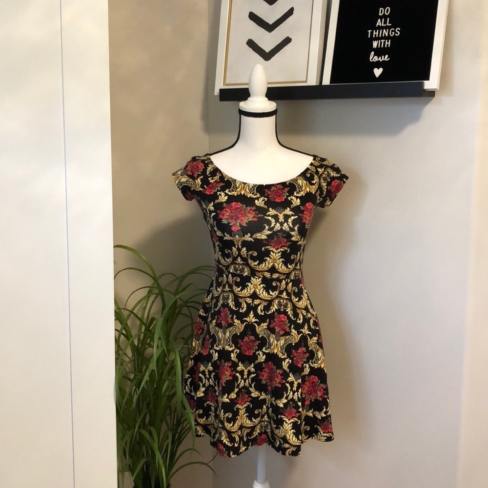 Forever 21 Black Gold & Red Skater Dress